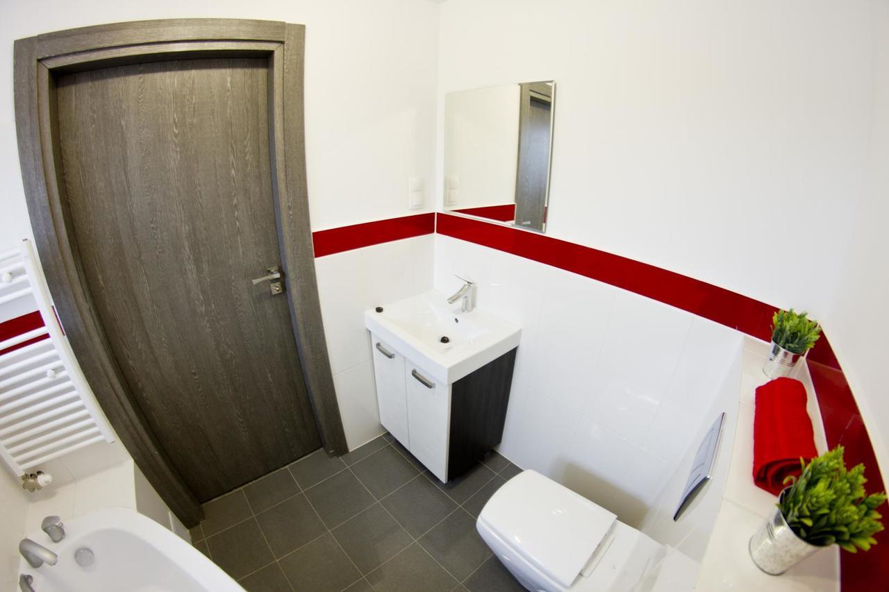 Park Apartament Rzeszów Exteriör bild